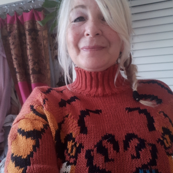 Sweater - Picture 3 of 3